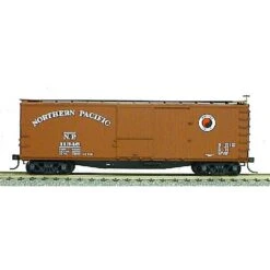 Accurail 46103 HO Scale 40' Double Sheathed Wood Boxcar Northern Pacific Kit - NOS