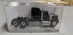 Brekina 85776 HO Scale 1980 GMC General Tractor/Semi Silver And Gold