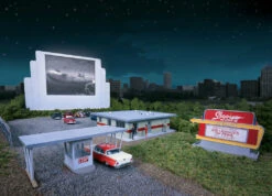 HO Scale Skyview Drive-In Theater Kit