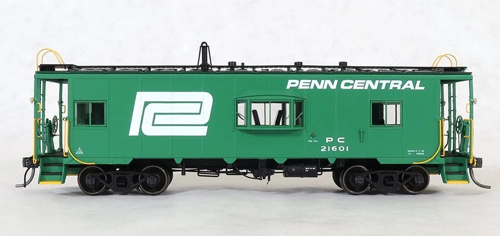 Tangent Scale Models 60124 SLCC Bay Window Caboose Penn Central PC - Image 4